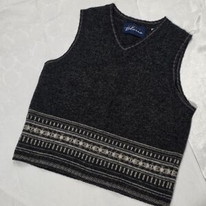 Men's Black and Gray Sweater Vest